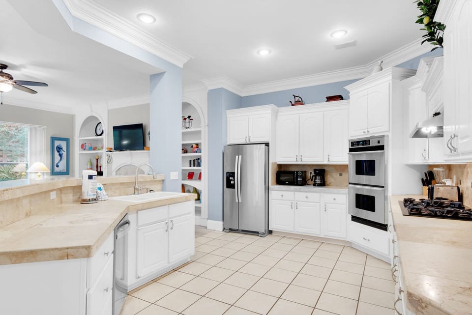 Large spacious kitchen