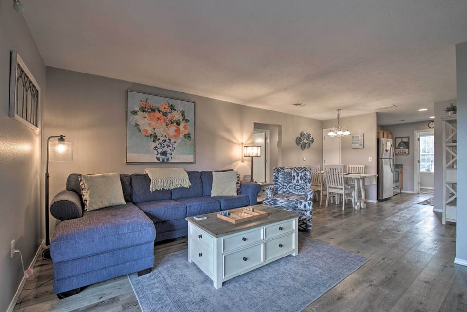 Living Room | Smart TV