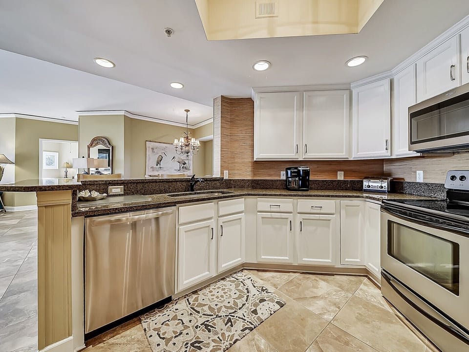 Kitchen at 6406 Hampton Place