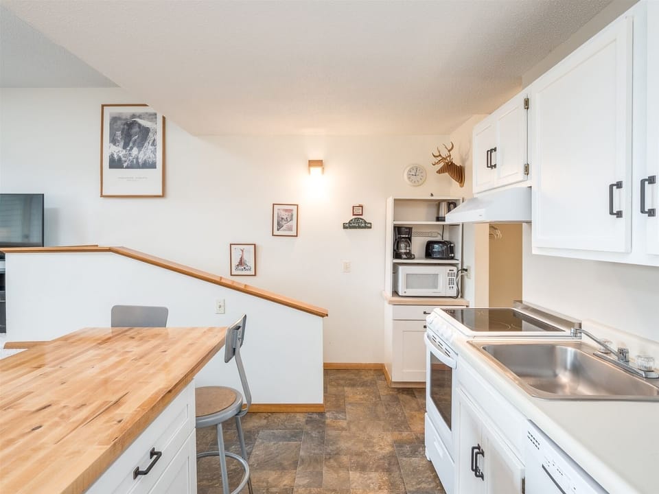 Kitchen area