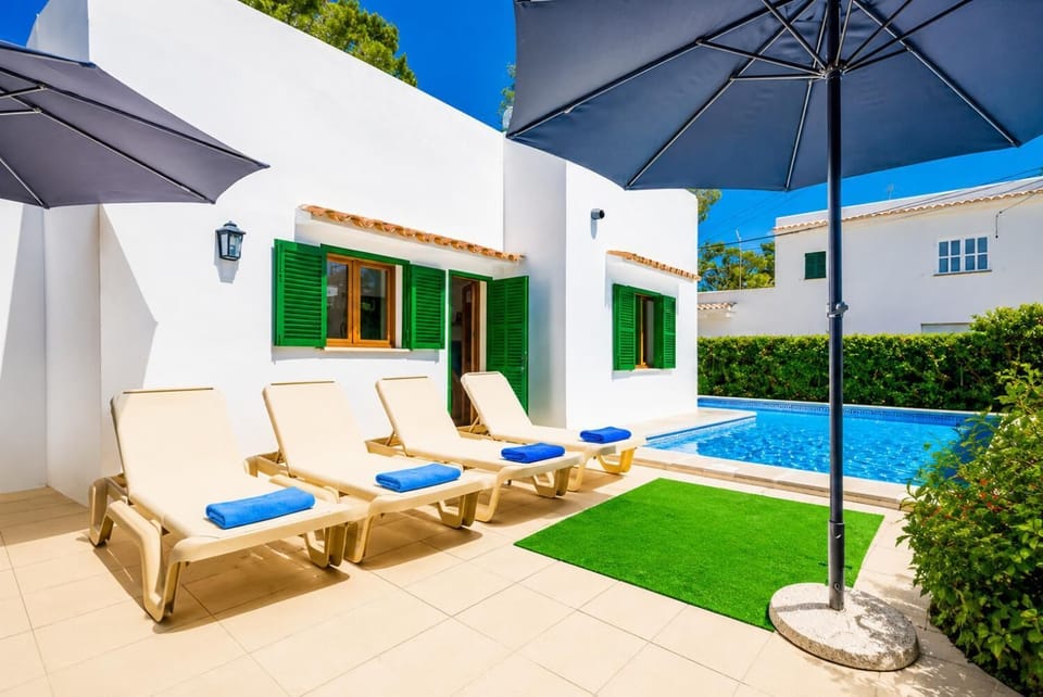 Beautiful villa with private pool and terrace