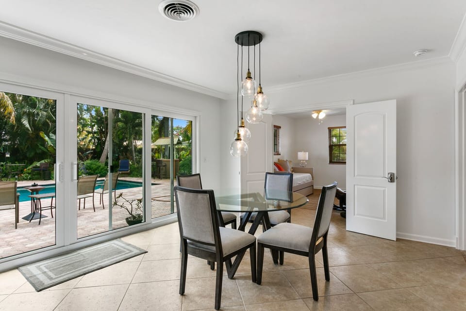 Dining Room Table 