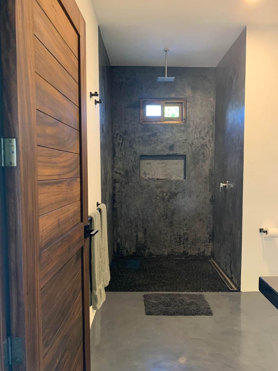 Large second bathroom shower