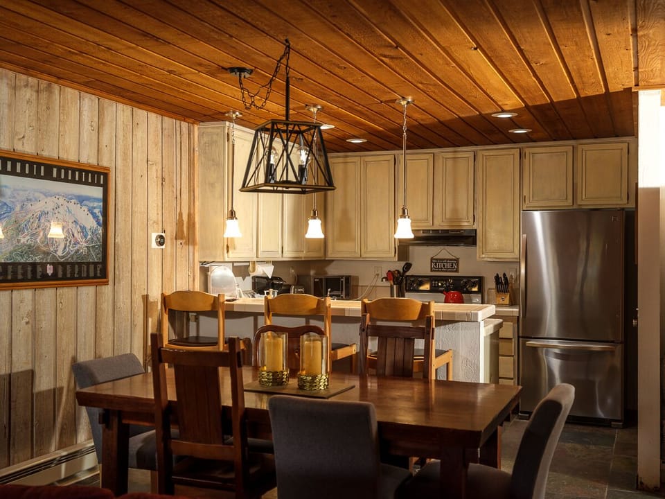 Kitchen & Dining room.