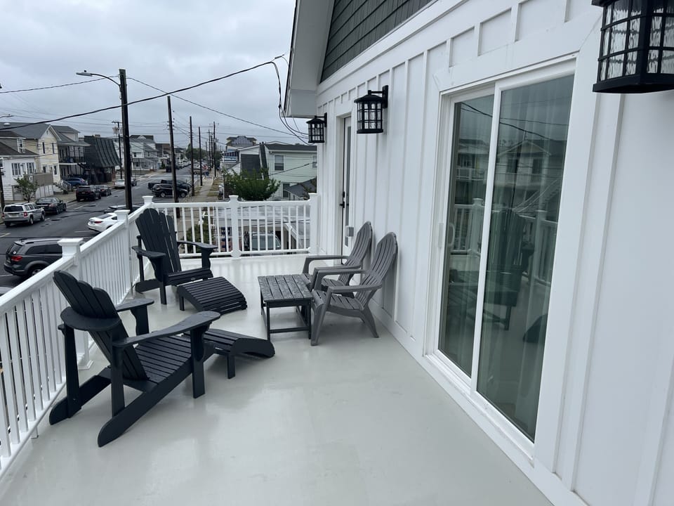 New Second Floor Sun Deck completed in 2023