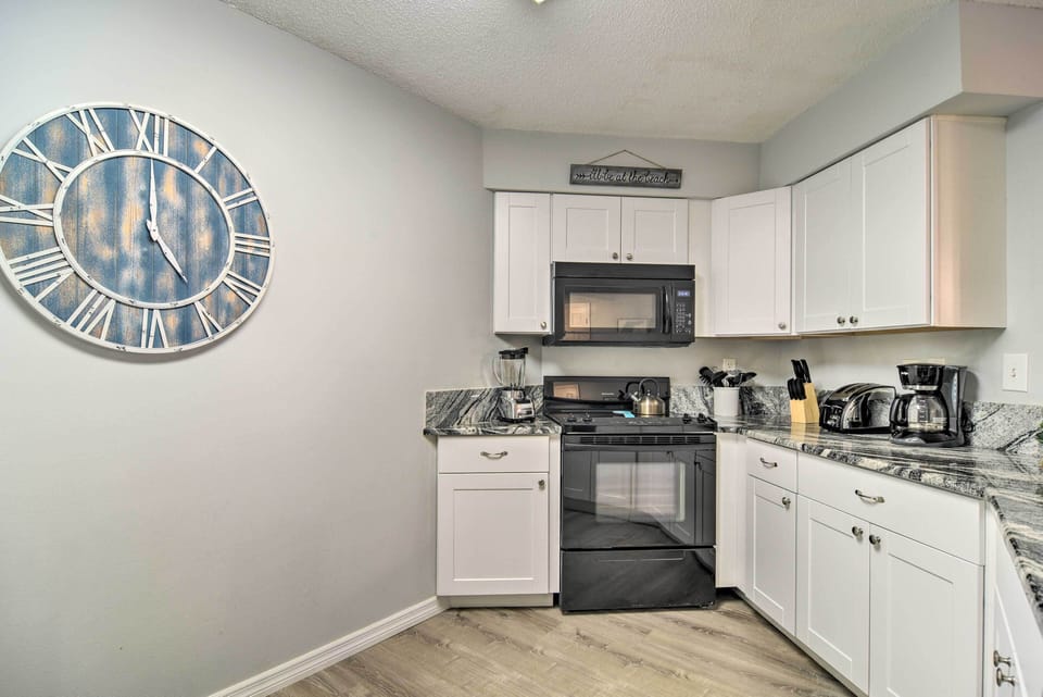 Kitchen | Fully Equipped