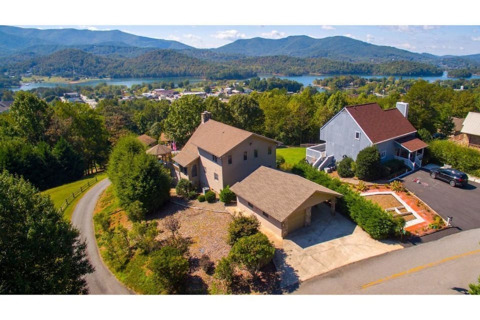 Enjoy panoramic views of the Georgia mountains and Lake Chatuge.