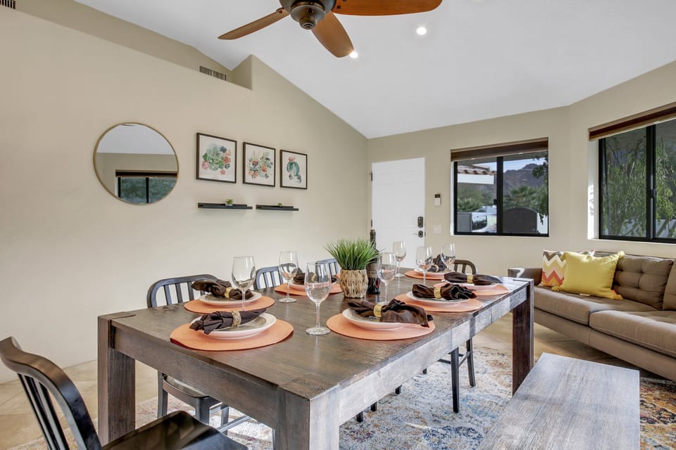 La Quinta has the best restaurants to order take out or delivery.