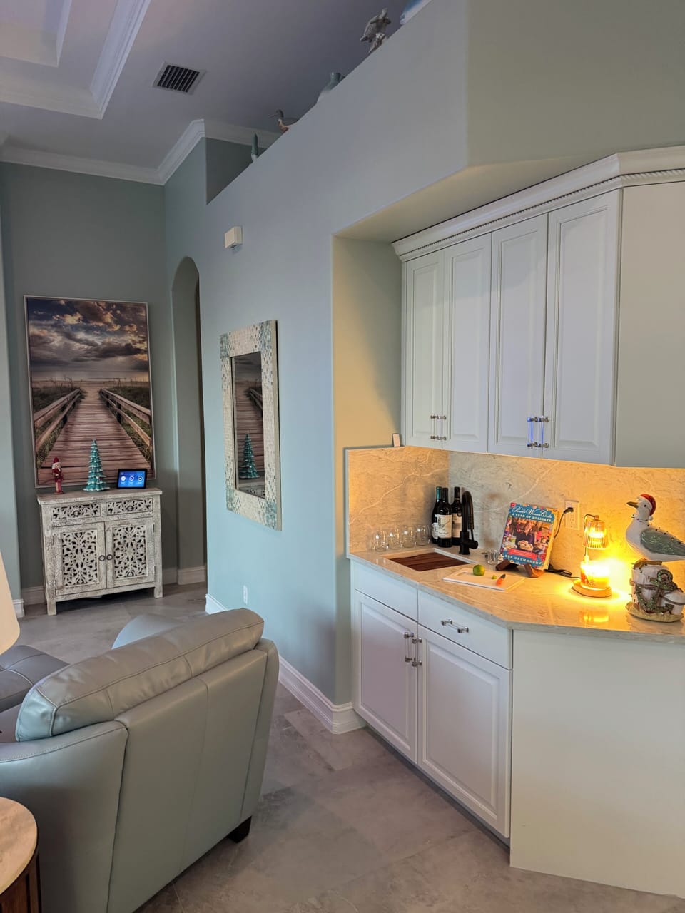 Wet bar