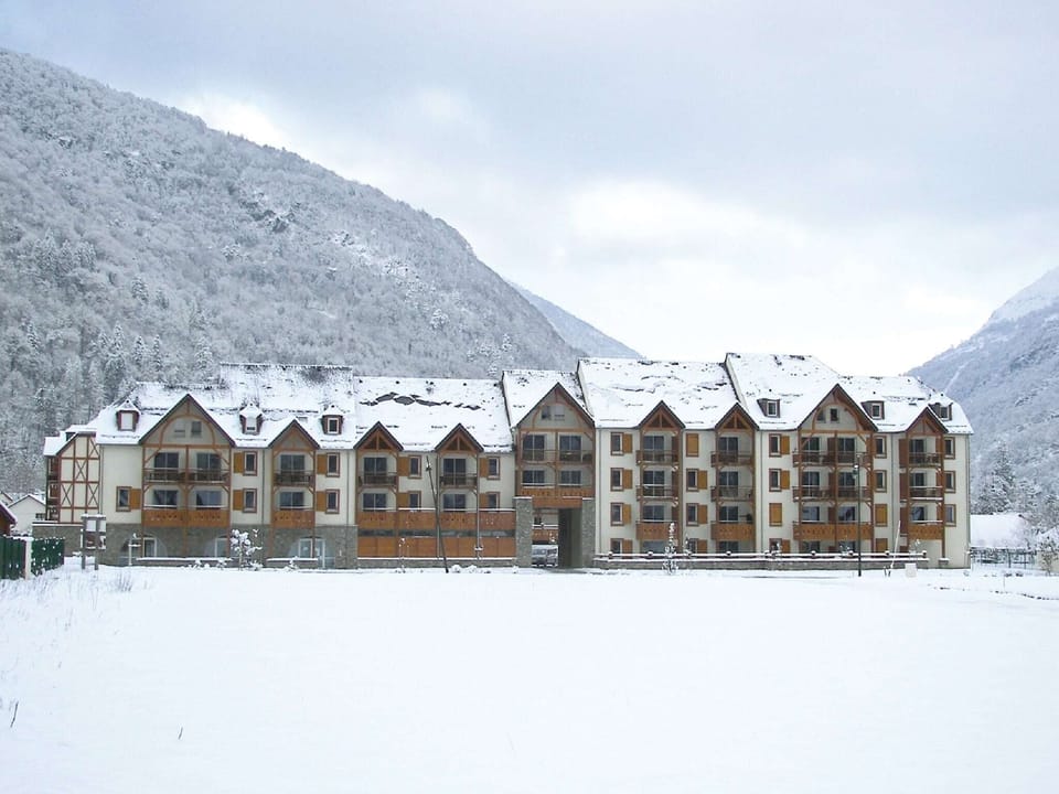Holiday Home Exterior [winter]