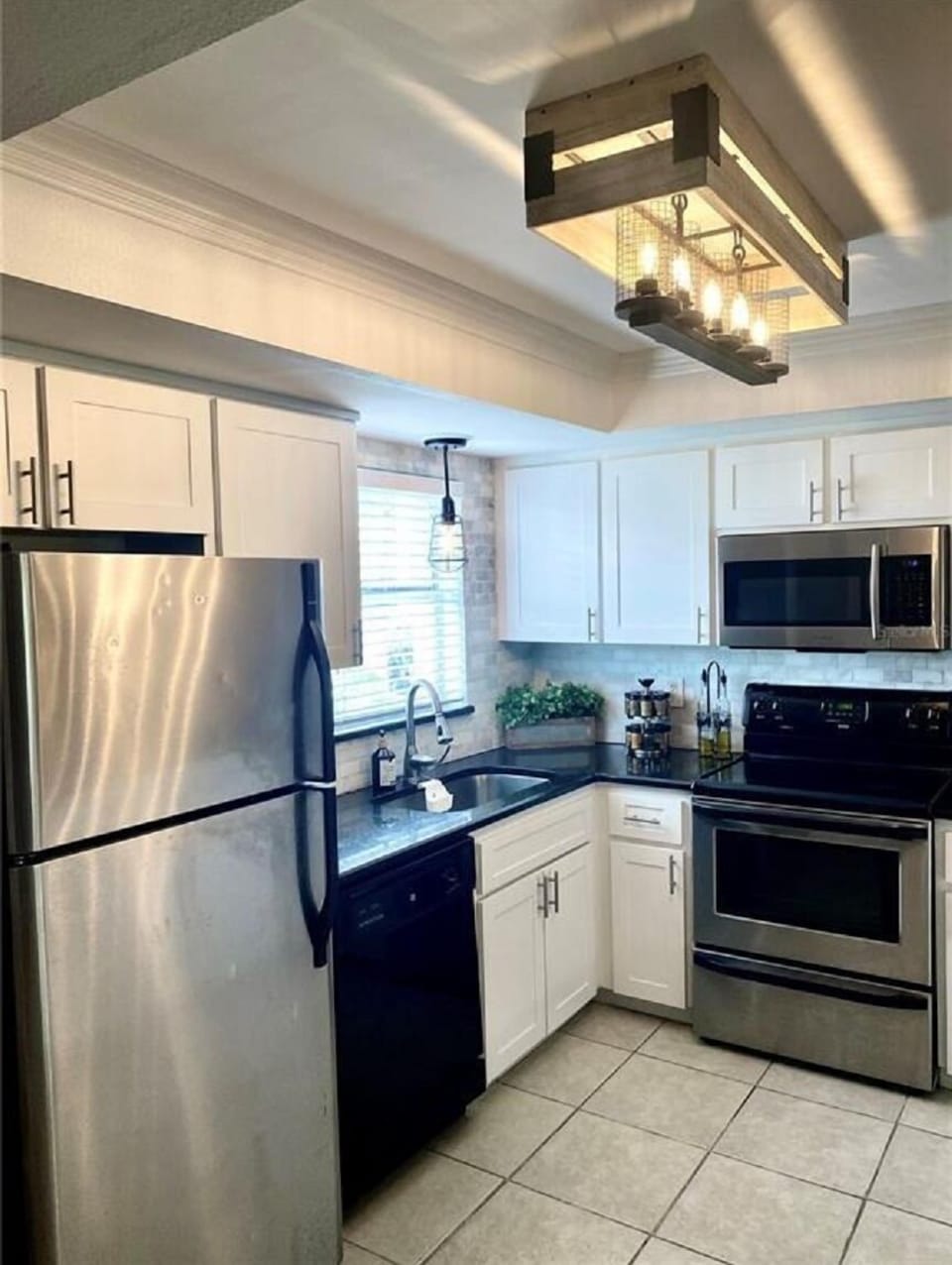 Full Kitchen
