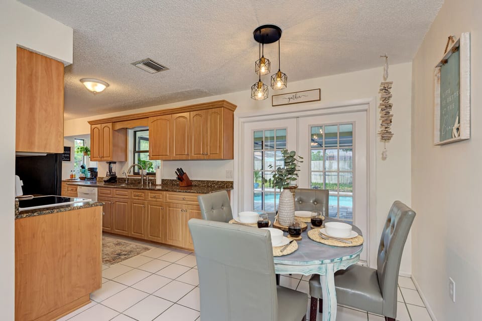 The kitchen has all the tools you need to prepare your favorite meals...