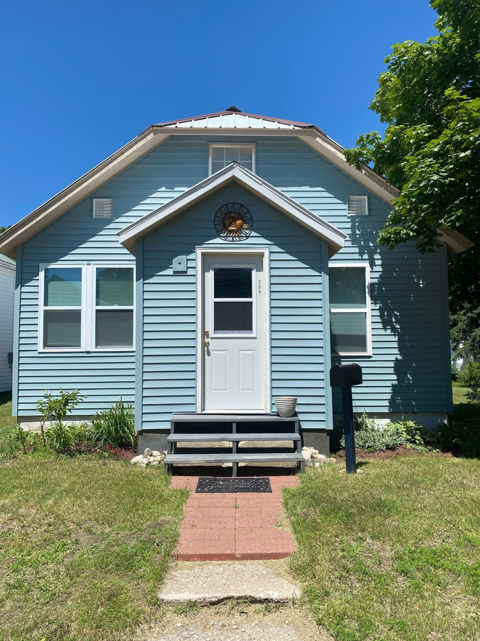 Our charming contemporary cottage with a hint of sass 