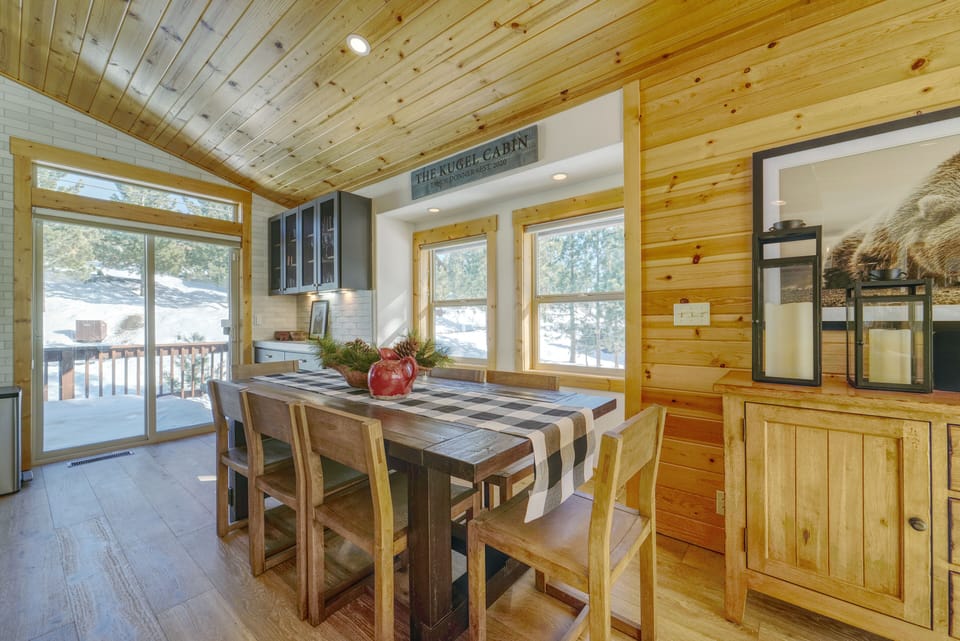 Dining Table - Up to 10 Person Capacity