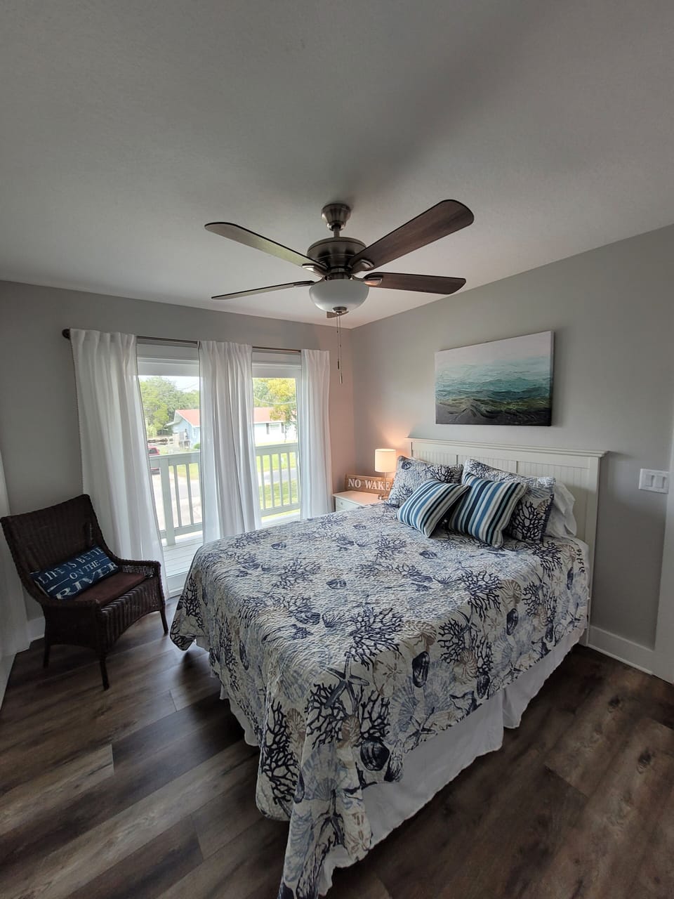 Guest Room with private balcony 