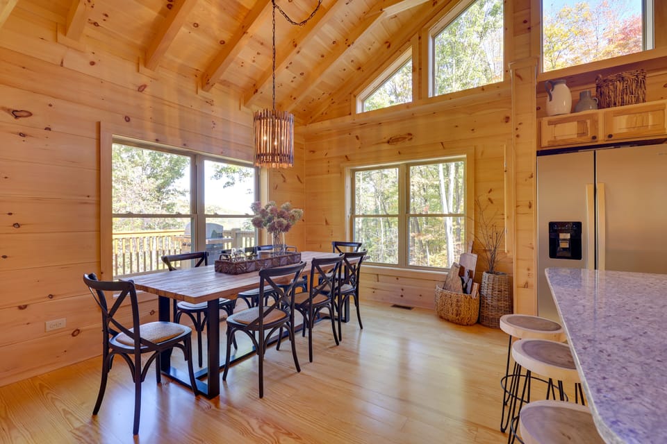 Dining Table | Dishware & Flatware Provided