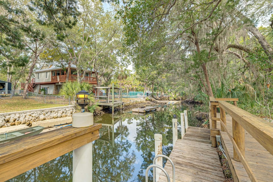 Homosassa Vacation Rental | 2BR | 2BA | 1,910 Sq Ft | Step-Free Entry
