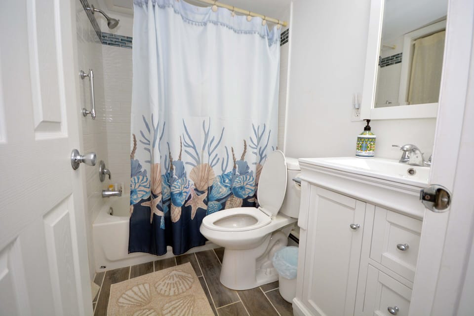HALL-BATHROOM