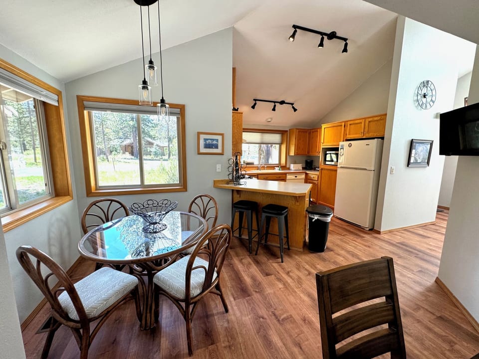 Breakfast Nook