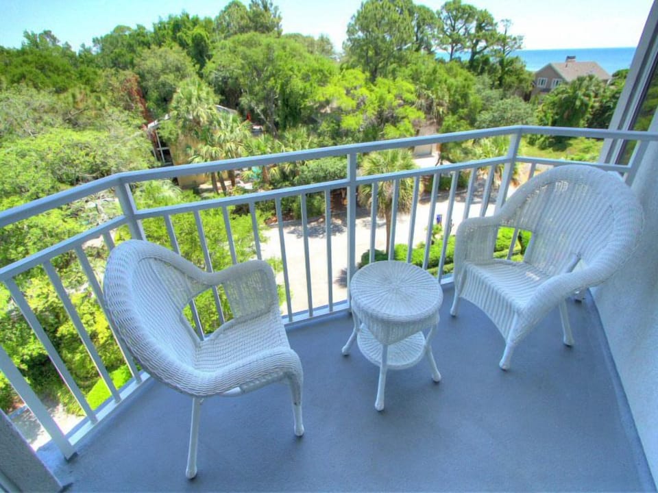 Balcony at 2401 Sea Crest