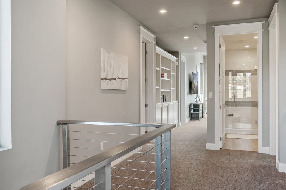 Upstairs bathroom adjacent to westside bedroom.