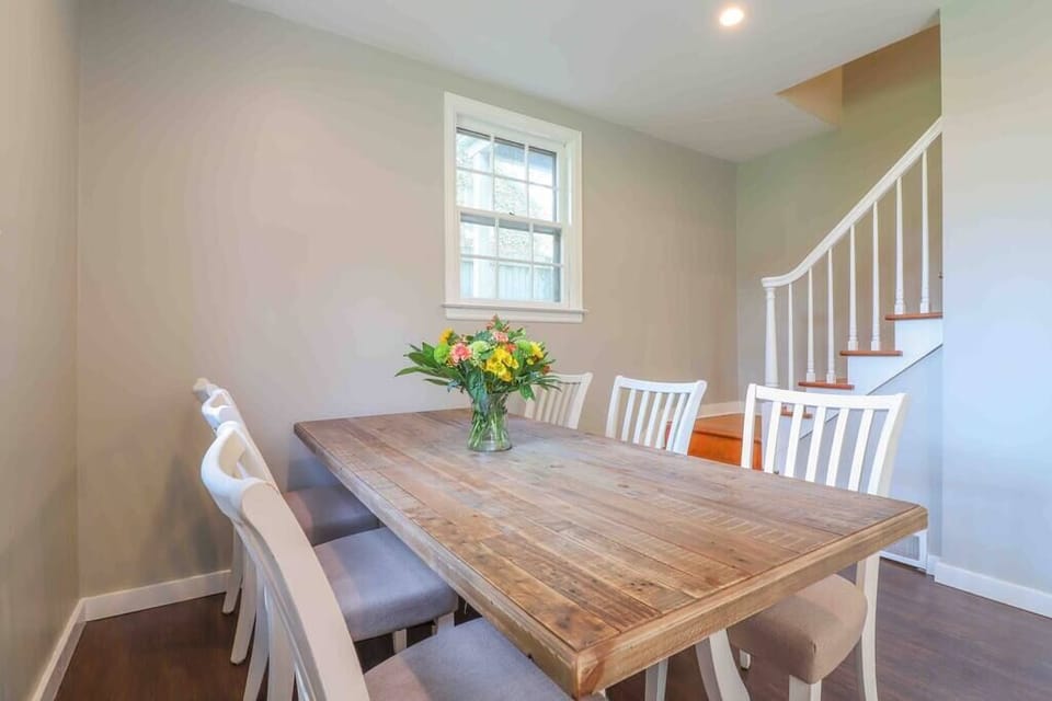 d5f16a83-137c-494a-88d2-dcda29a14d4a