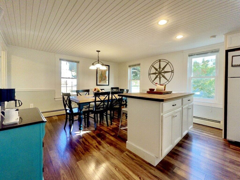 Gorgeous Kitchen with Drip Coffee Maker and Keurig
