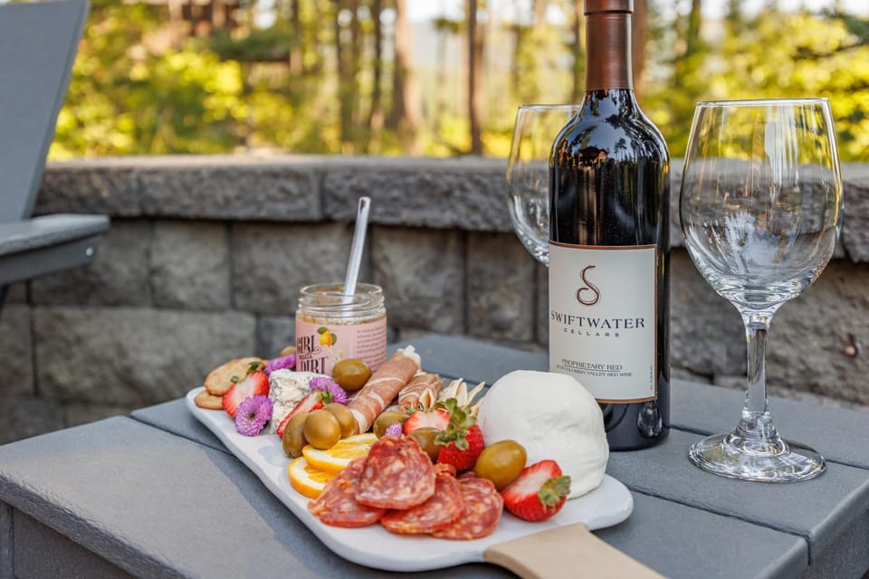 Swiftwater Cellars is a short 5 minute walk from the home. 