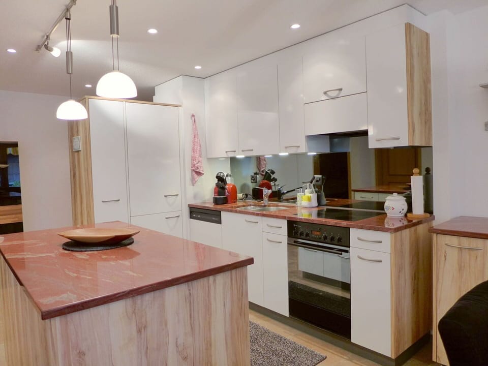 Countertop, Cabinetry, Property, Furniture, Kitchen Appliance, Kitchen, Sink, Wood, Kitchen Stove, Kitchen Sink