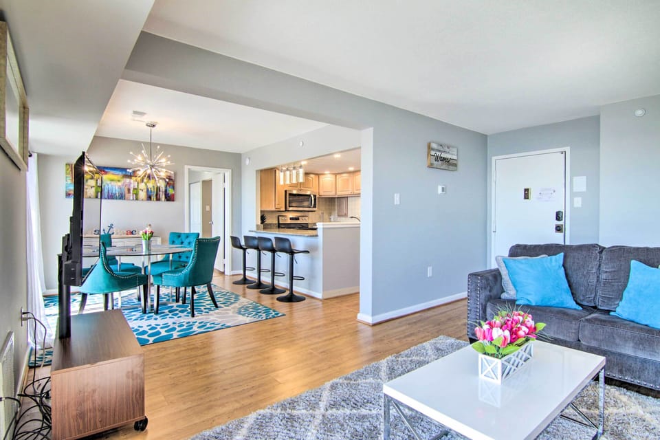 Living Room/Dining Room