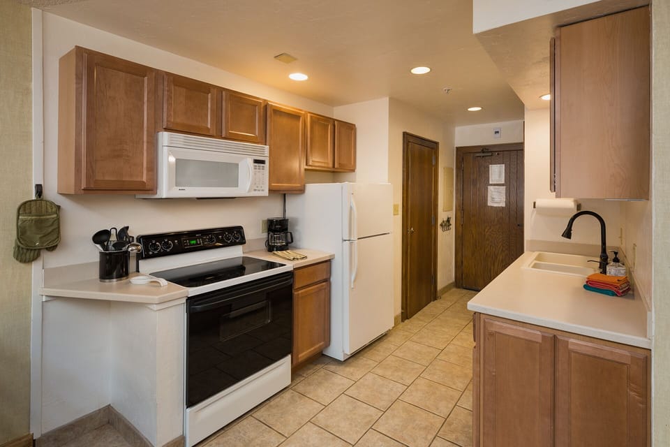 Full Kitchen