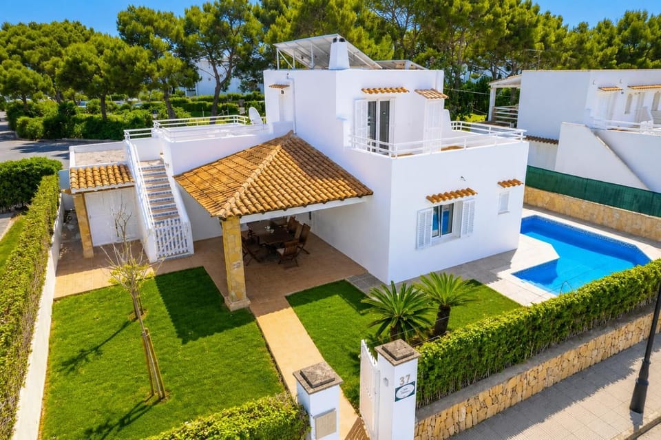 Beautiful villa with private pool, terrace, and garden