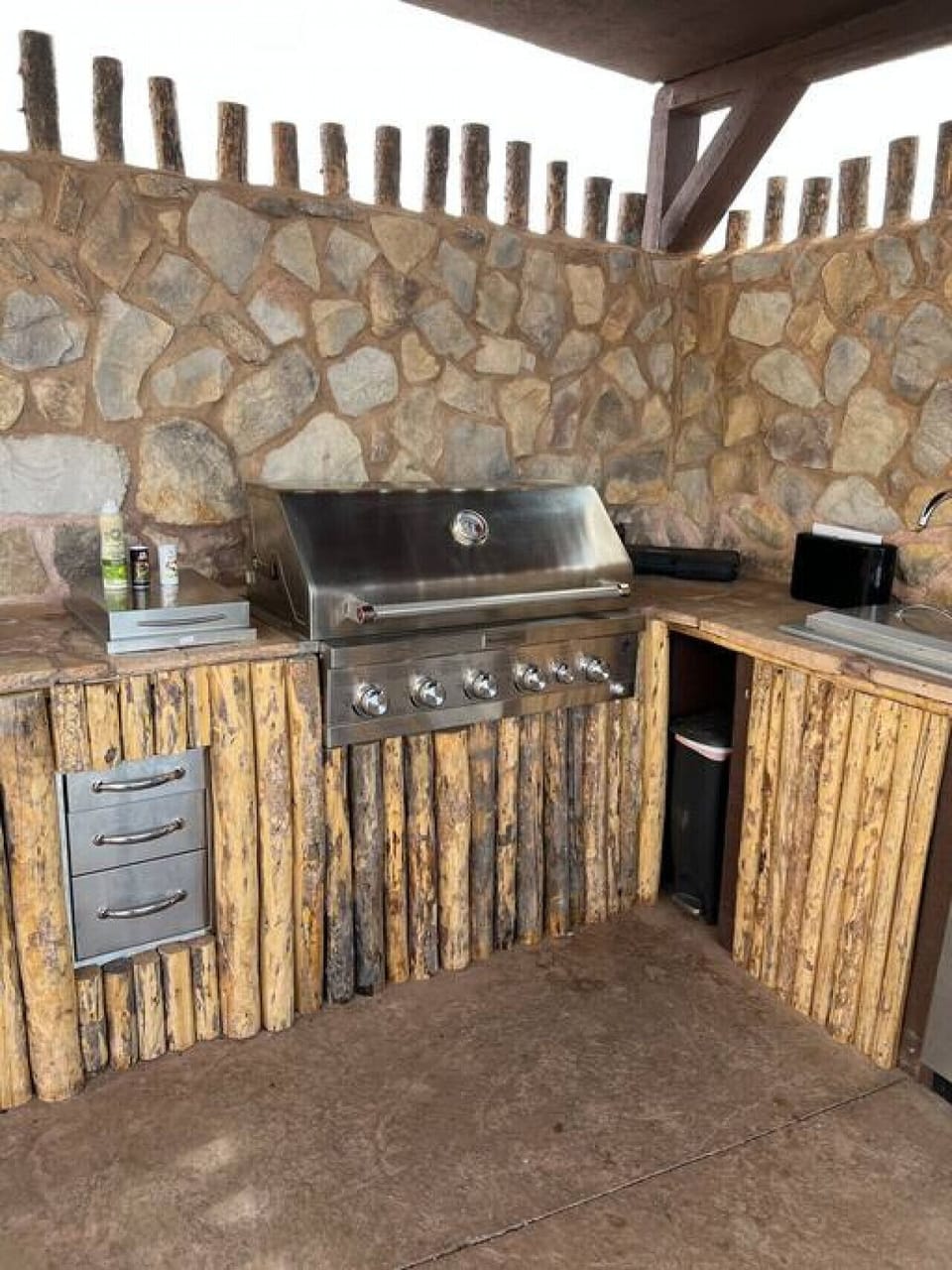 BBQ in Tipi kitchen