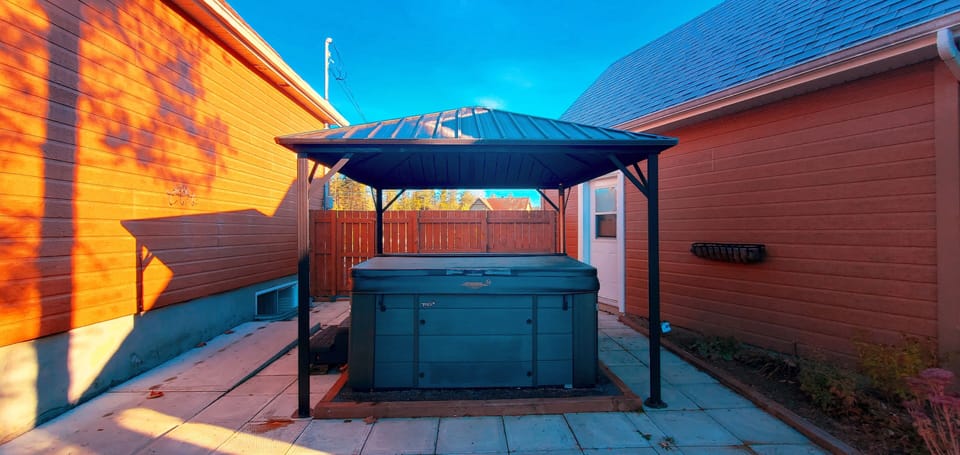 Hot tub Spa