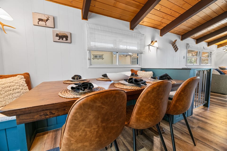 The open floor plan is fabulous for meals at the dining table! 