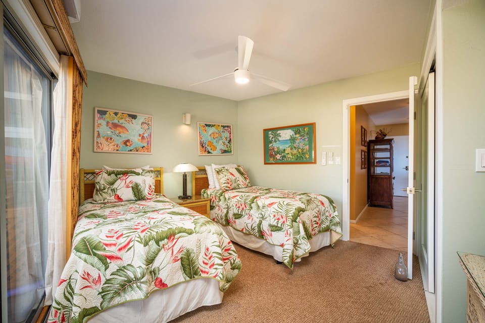 Guest Bedroom - Two twin beds