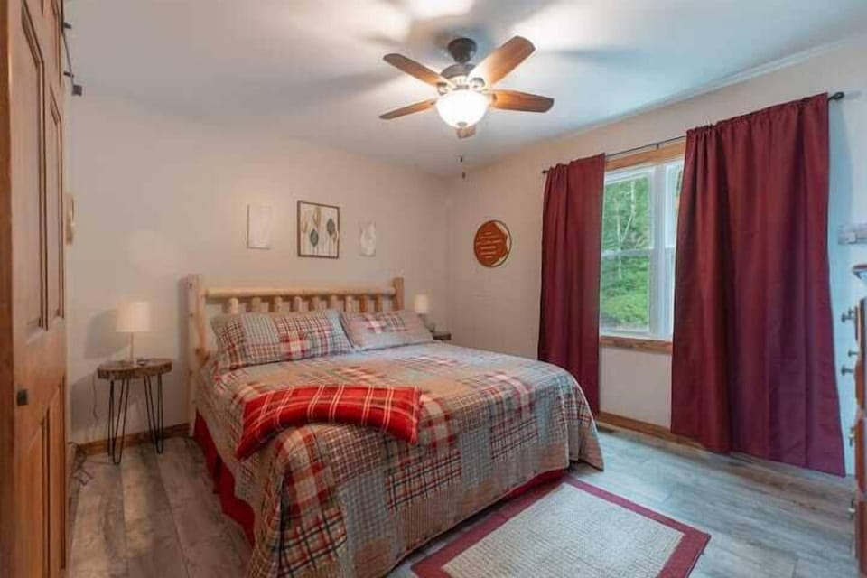 Second king bedroom
