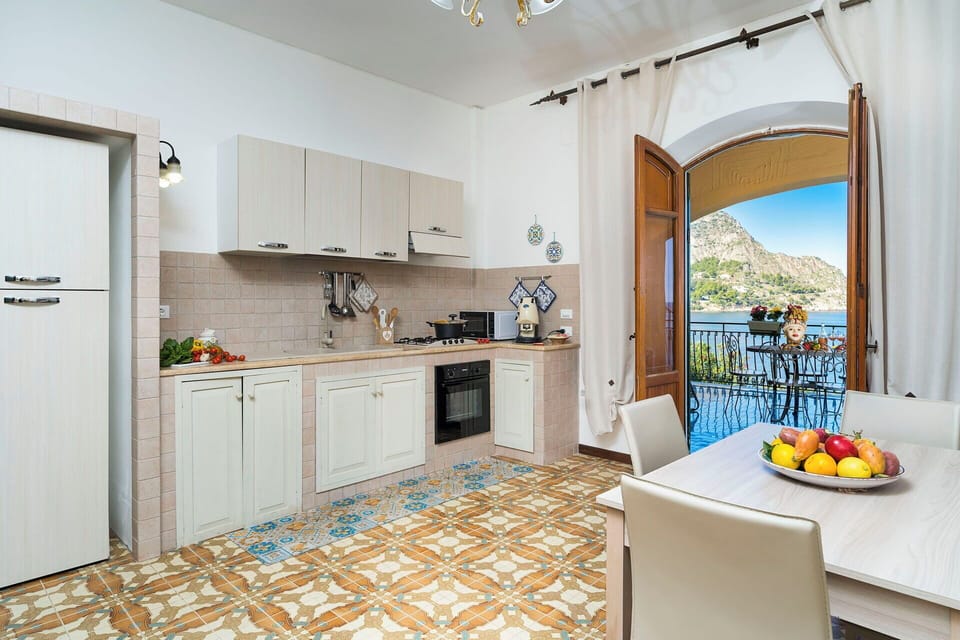 Equipped kitchen