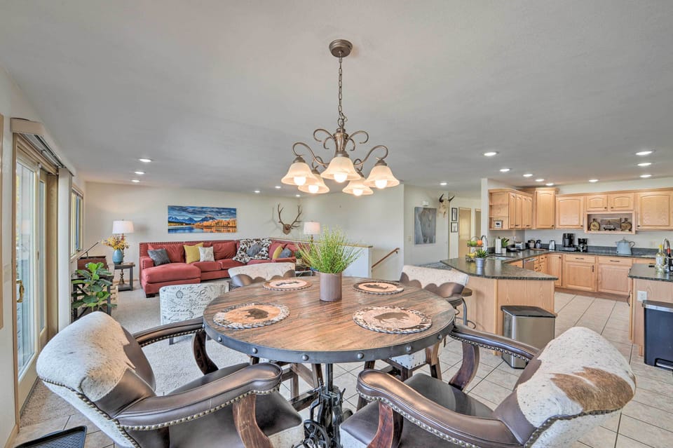 Breakfast Nook