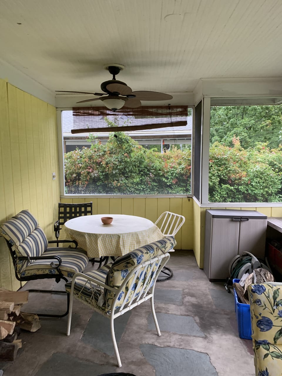 Seasonal screened porch 