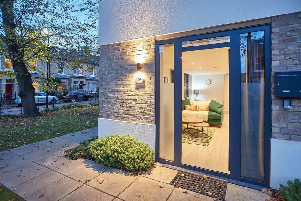 Fern, York - Host & Stay