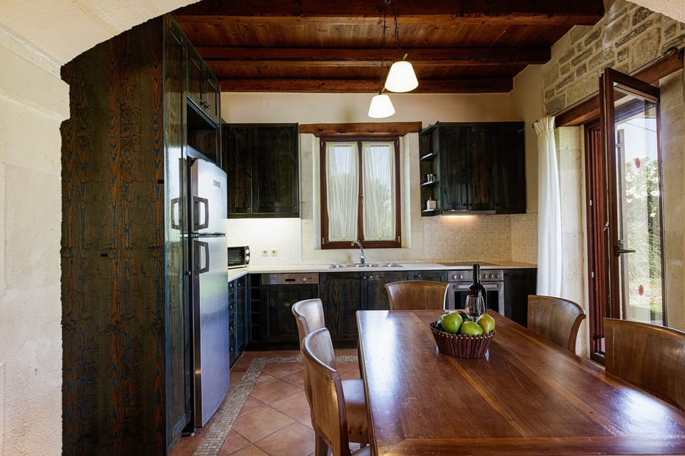 Dining area of Private heated pool,Walking distance to beach & all amenities, Platanes,Rethymno,Crete