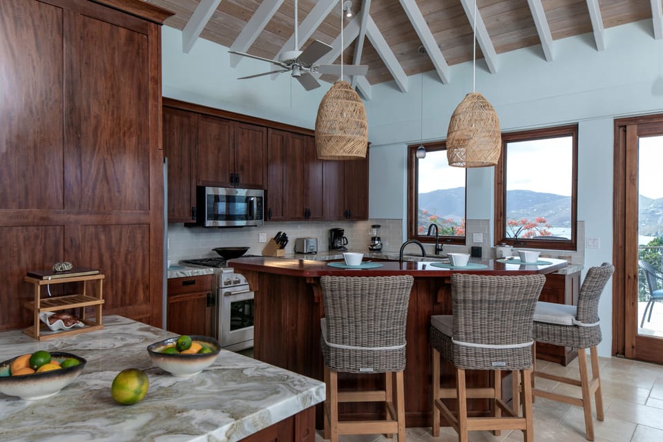 Bar and kitchen