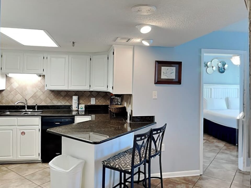 Kitchen - Seating for Two at Breakfast Bar