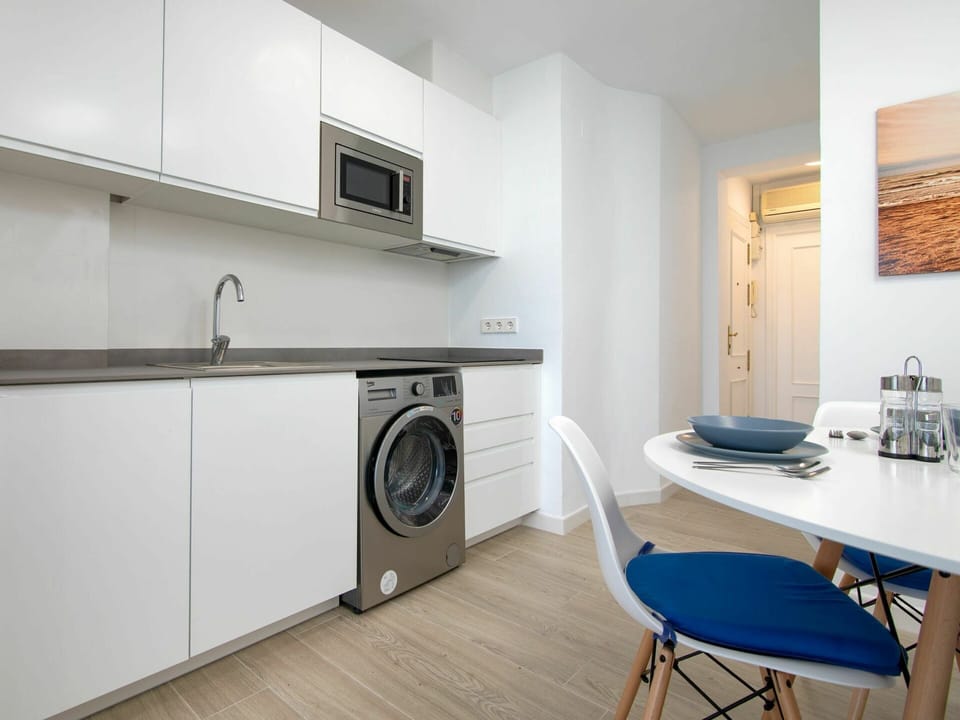 Cabinetry, Furniture, Table, Countertop, Wood, Kitchen Stove, Kitchen Appliance, Kitchen, Interior Design, Chair