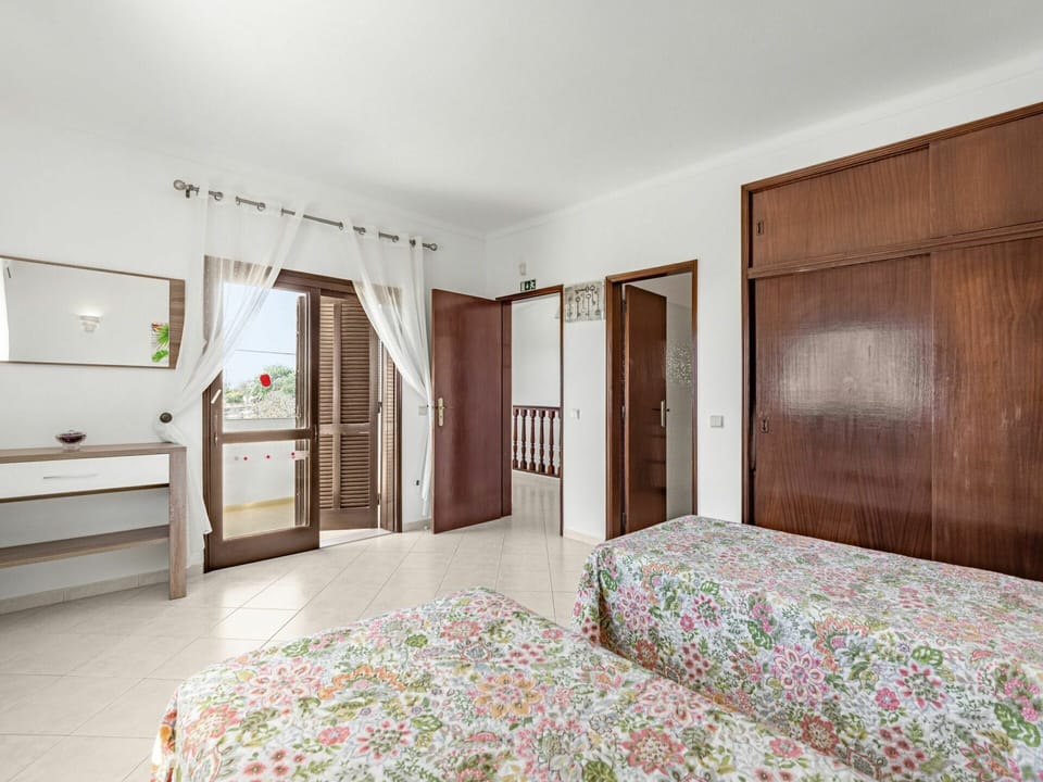 Building, Furniture, Property, Cabinetry, Comfort, Wood, Interior Design, House, Door, Bed Frame