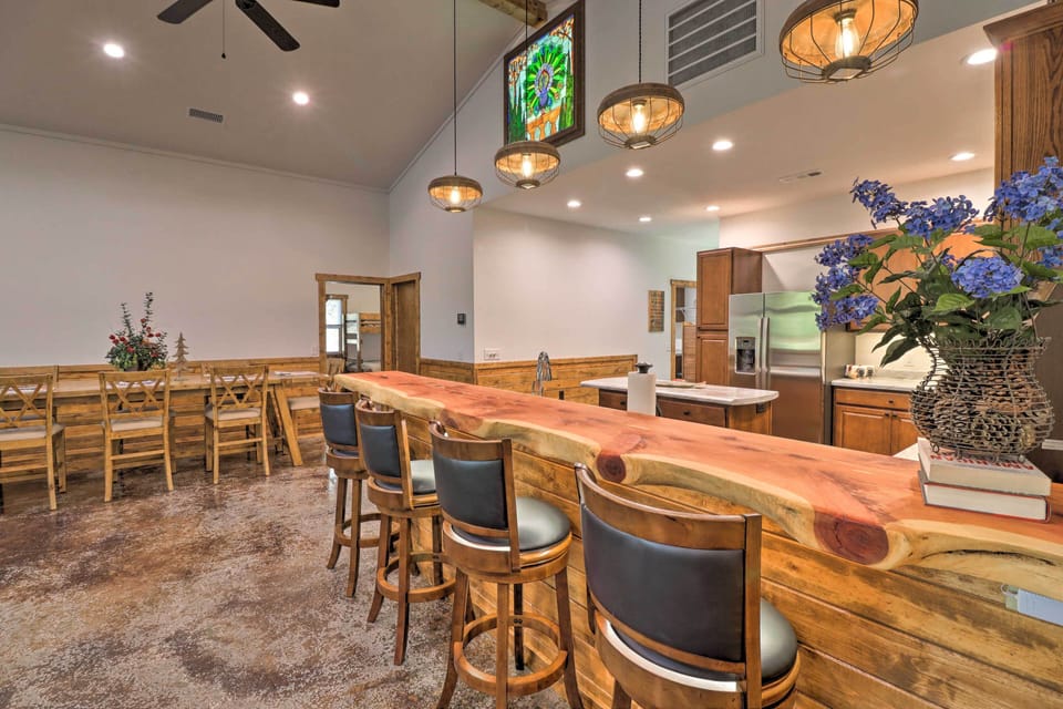 Breakfast Bar Seating