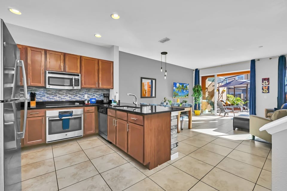 Spacious, open concept living on the main floor