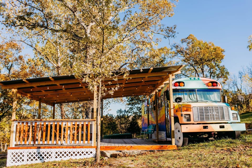 Front of Sunshine Skoolie