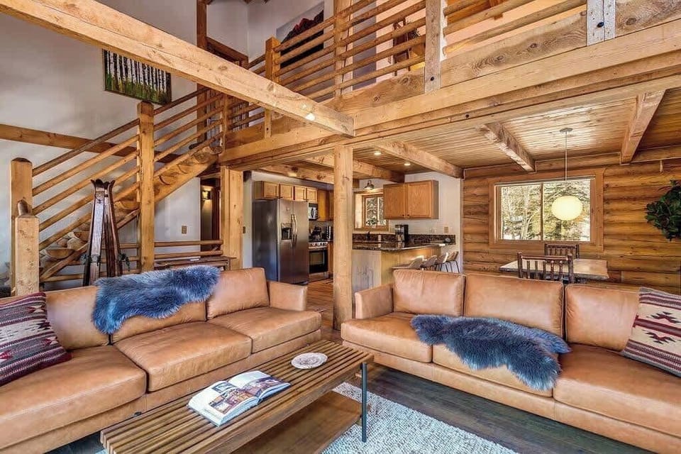 Plenty of space for any group!
| Blue River Hideaway by Boutiq Luxury Vacation Rentals | Breckenridge, Colorado